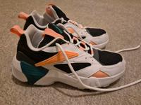 Reebok Sportschuhe Turnschuhe Sneaker Damen Größe 36 Berlin - Steglitz Vorschau