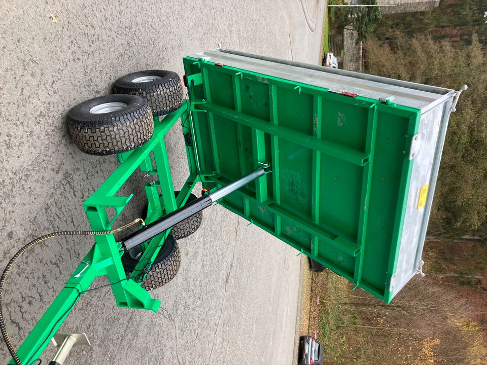 Anhänger Kipper Traktor Kleintraktor Schlepper Kipp Anhänger in Gummersbach