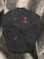 Vintage Nike Liverpool Tracksuit Größe M Schwarz Rot Herren Bremen - Vegesack Vorschau