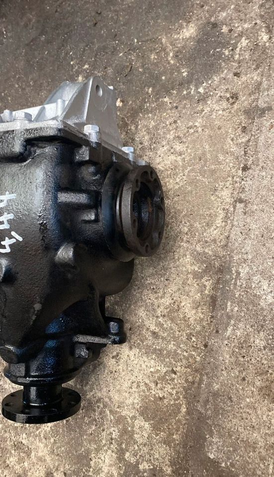 BMW X3 E83 X3 3.0si N52 Differential Über 4,44TN 33107567993 in Alsdorf