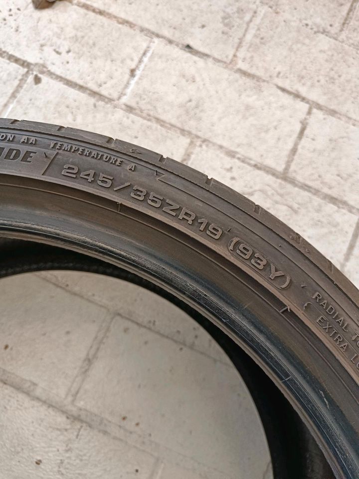 Sommerreifen Dunlop Sport Maxx 245/35 ZR19 R19 93Y in Saarlouis