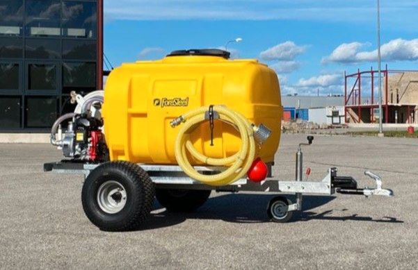 ForeSteel FTW-600T Mobiler Bewässerungswagen 600 Liter in Dorfen