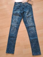 Jeans blau tolles Blättermuster Gr  36 L 32 Niedersachsen - Rosdorf Vorschau
