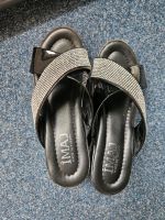 Damen Sandalen Grösse 36 mit viel Silber - Neuwertig Nürnberg (Mittelfr) - Schweinau Vorschau