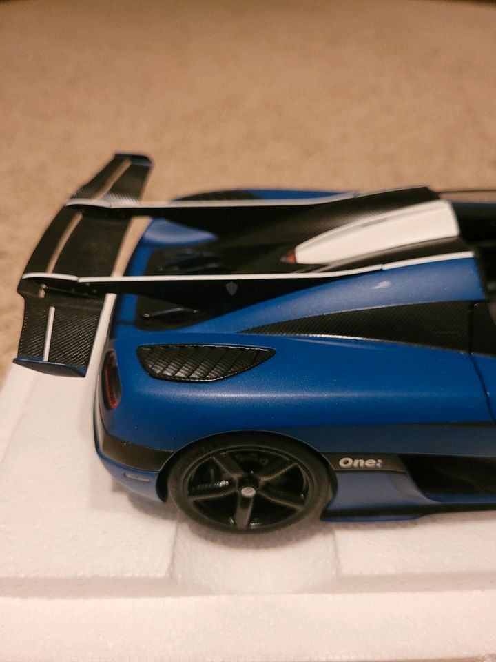 Koenigsegg One:1 AutoArt 1:18 (extrem selten) in Remseck am Neckar