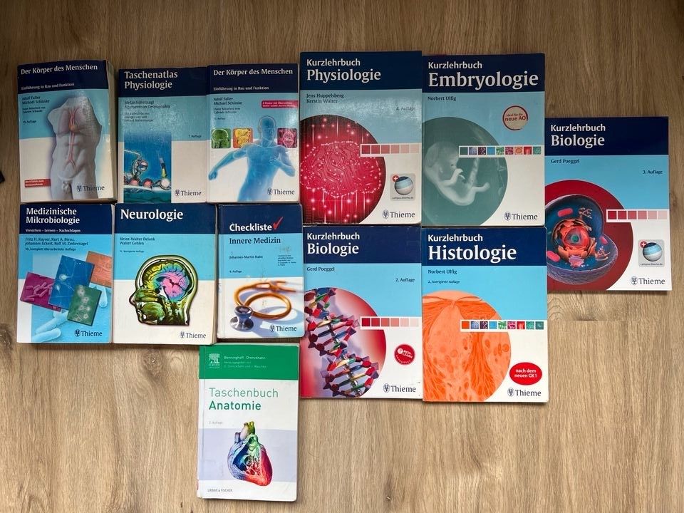 Bücher Lernkarten Medizinstudium Thieme Elsevier Prometheus in Hamburg