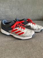 Adidas Courtstabil Gr. 39 1/3  Silber / rot non marking Köln - Köln Brück Vorschau