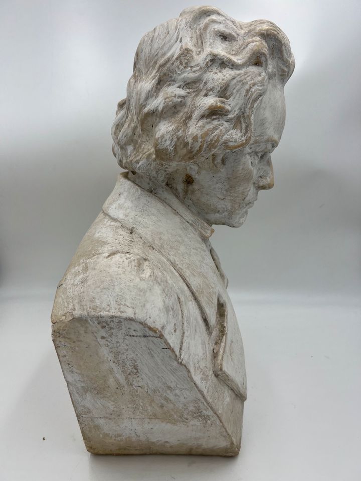 Stein Büste Ludwig van Beethoven in Hanau