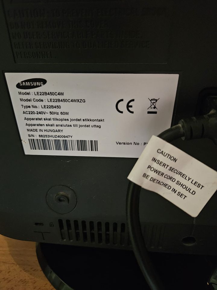 Verkaufe Samsung LCD TV Monitor LE22B450C4WXZG m. Fernb. in Gladbeck