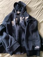 Nike Kapuzen Jacke Größe 128-140 Berlin - Neukölln Vorschau