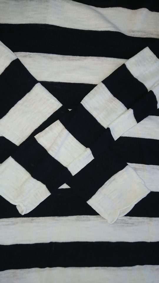 Damen Pullover Oversize Pullover Weiß Schwarz Streifen 2Stk.Gr. M in Arnstadt