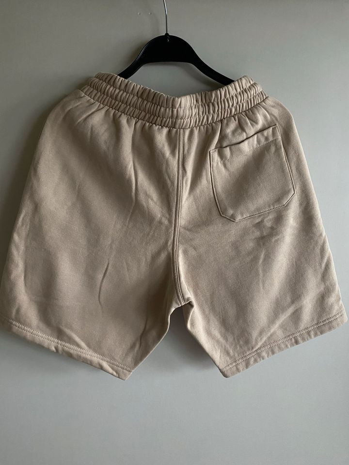 H&M Herren Shorts in Braunschweig