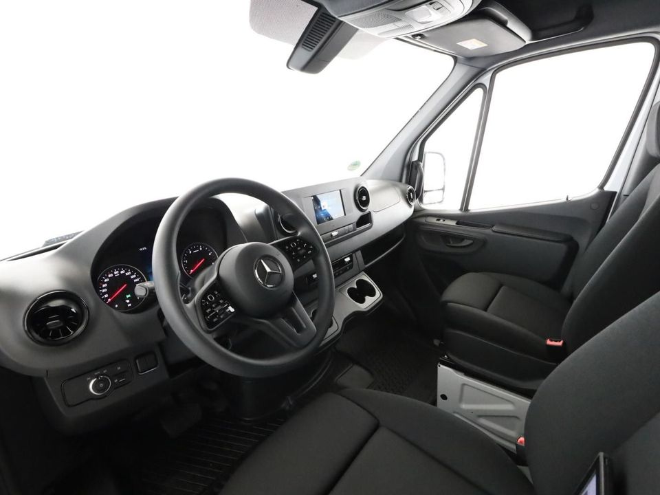 Mercedes-Benz Sprinter 319 CDI/3665 KA 4x4 AHK 3,0t LED Warmwa in Bamberg