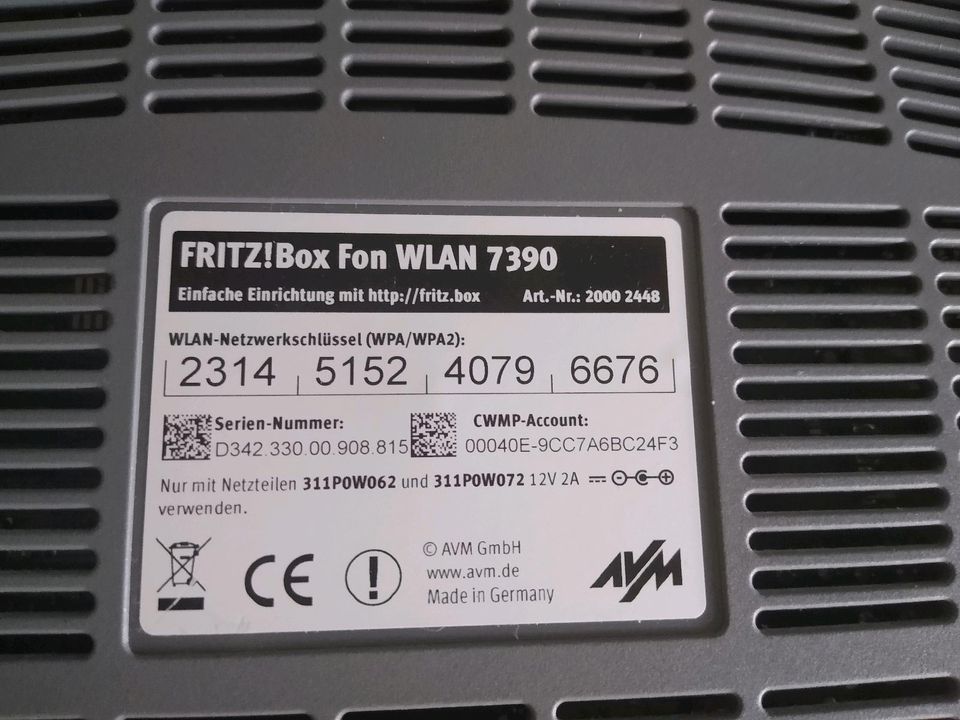 AVM Fritzbox 7390 voll funktionsfähig WLAN Router Netzwerkrouter in Brühl