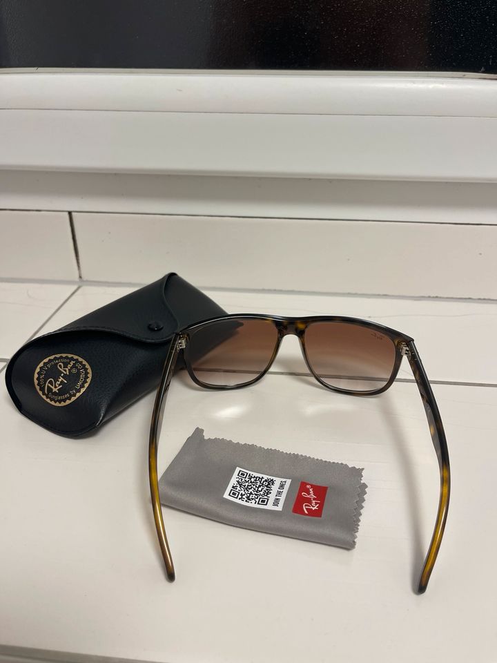 Rayban braun Sonnenbrille in Reutlingen