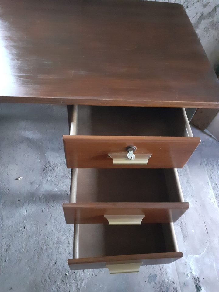 Vintage Schubladenschreibtisch, guter Zustand, zu verkaufen in Goldbach