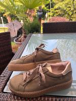 Bench Plateau Plattform Sneaker Gr. 38 Khaki Neu Nordrhein-Westfalen - Leverkusen Vorschau