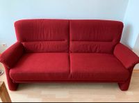 Dreisitzer Couch/Sofa, roter Stoffbezug Kreis Ostholstein - Neustadt in Holstein Vorschau