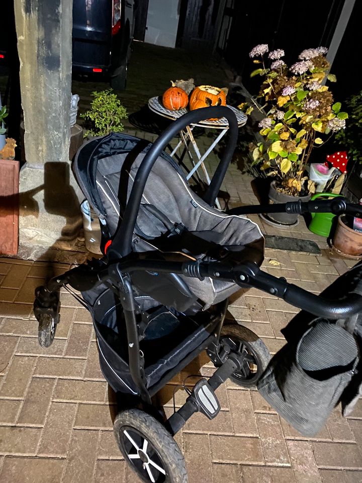 Kinderwagen von Feder (3 in 1) in Ziegelheim