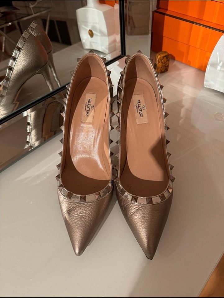 Valentino High Heels Schuhe Größe 40 in Düsseldorf