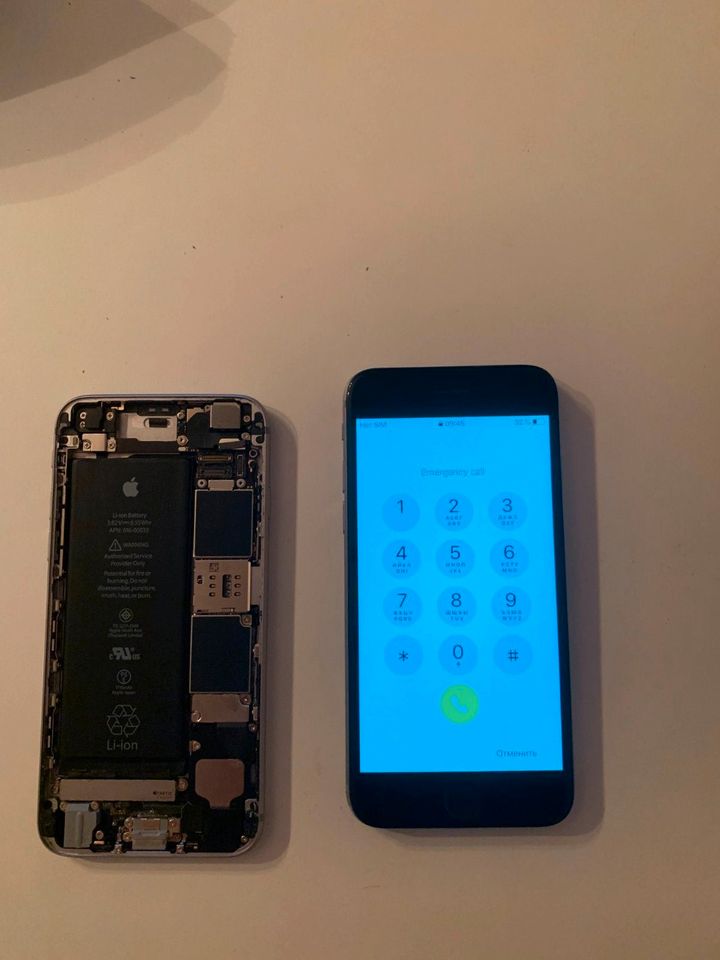 2 iPhone 6s als Ersatzteile, eines davon verschlossen in Kaarst