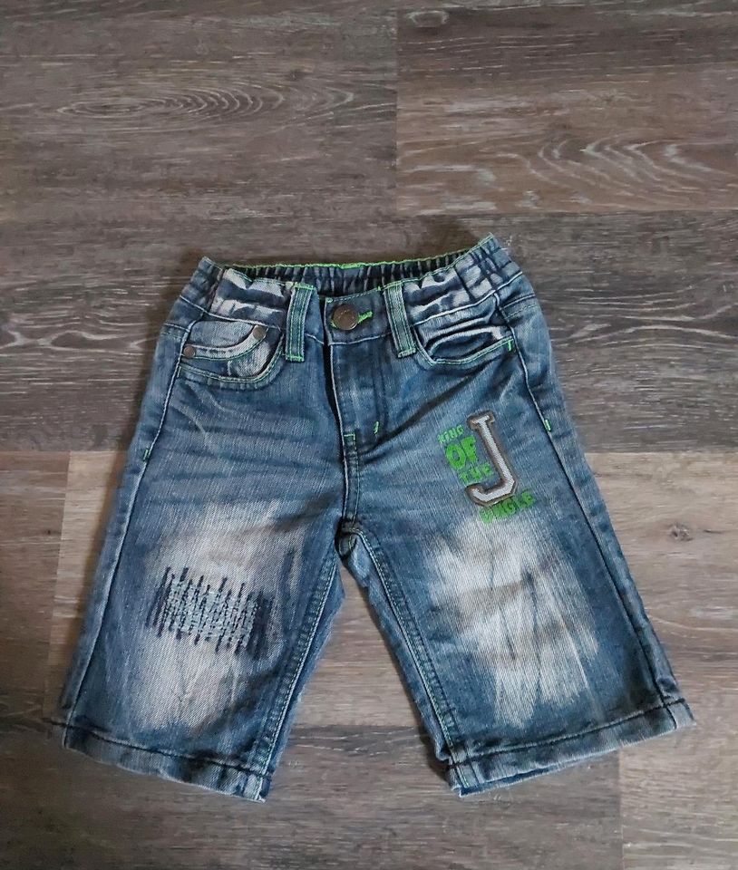 Kurze Hose Jeans Shorts Größe 104 in Gera