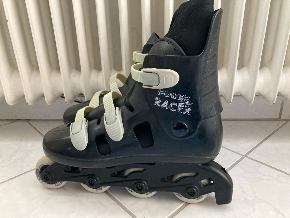 Herren Rollschuhe g 45/46 Power Racer in Albstadt