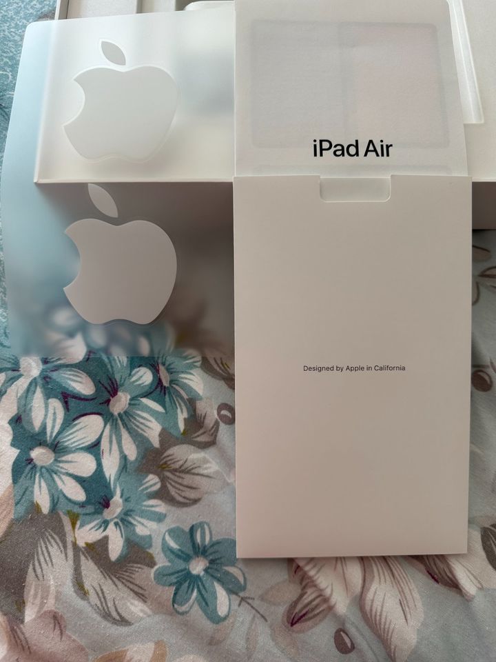 Apple iPad Air (Wi-Fi, 64 GB) (5. Generation). Neue in Bielefeld