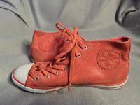 Converse All Star Chucks Turnschuhe Gr. 37,5 Leder Inkl.Versand Nordrhein-Westfalen - Langenfeld Vorschau