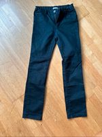 Neu Jeans Gr 140 schwarz Nordrhein-Westfalen - Dinslaken Vorschau