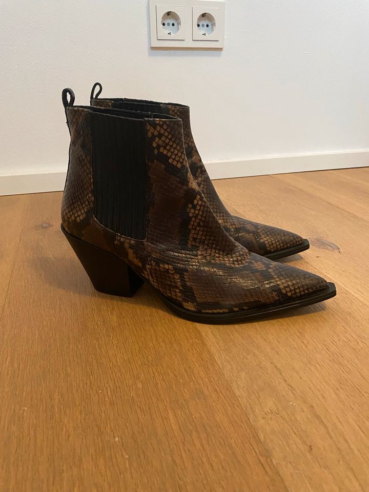 Bruno Premi Stiefeletten Python Design in Frankfurt am Main