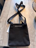 Calvin Klein Handtasche Tasche Neu Etikett schwarz Umhängetasche Wuppertal - Cronenberg Vorschau