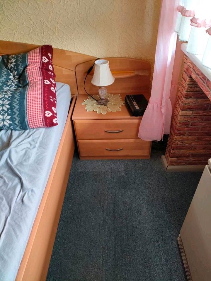 Schlafzimmer Komplett in Niederkassel