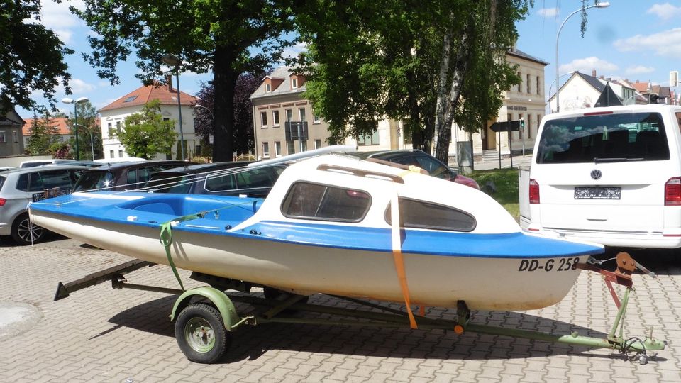 LIS Jollenkreuzer Kajütboot,Selboot,Segeljole mit Trailer in Frohburg