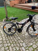 Kinder Fahrrad schwarz 24 Zoll Triumph mit Beleuchtung u. Schutzb Sachsen-Anhalt - Merseburg Vorschau