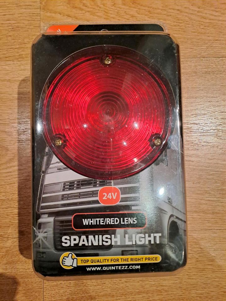 LKW Blinkleuchte "Spanish Light" rot-weiß in Lebus