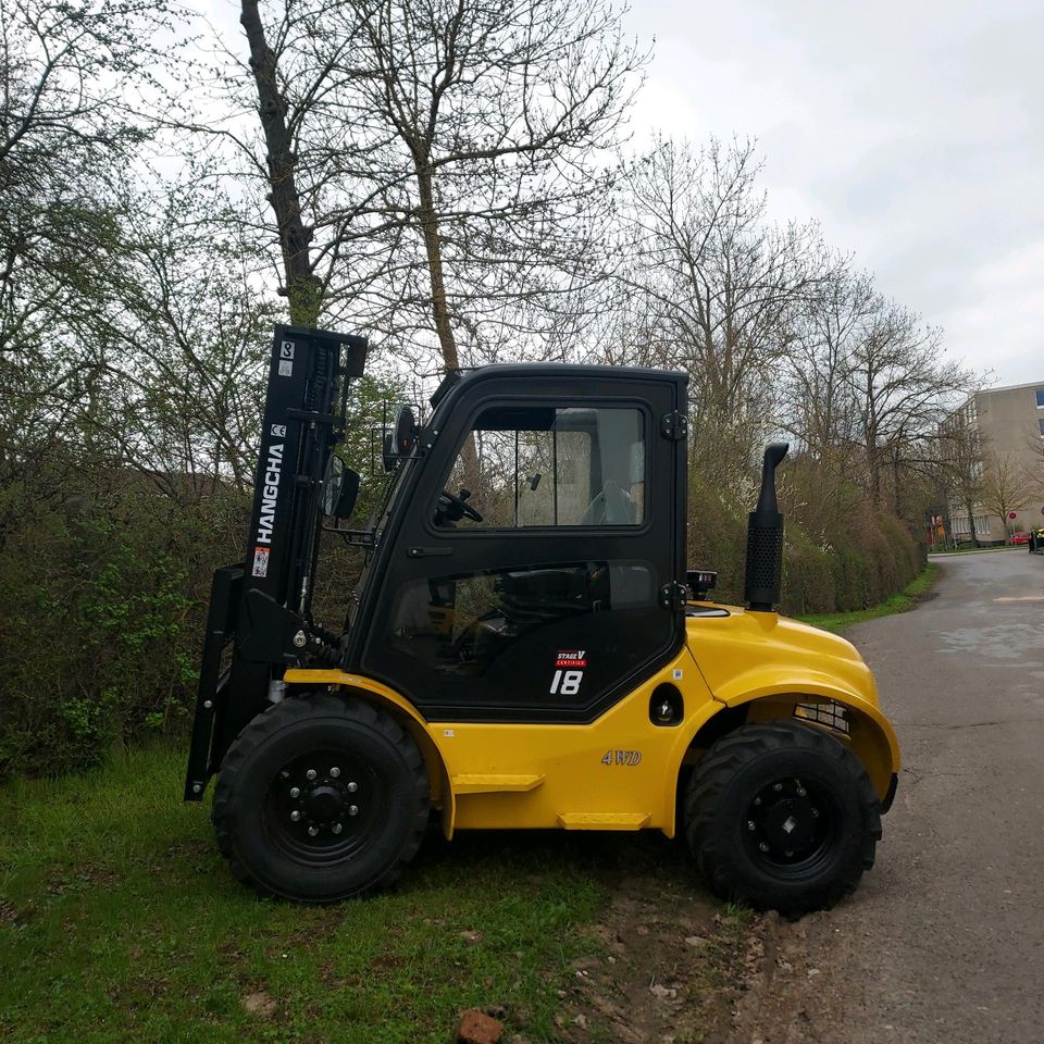 Geländestapler 4x4 Stapler Hoflader Lader in Hermsdorf