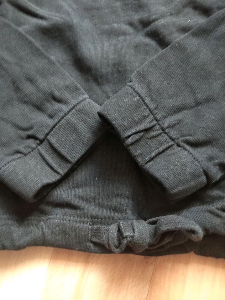 3 cropped Pullover Gr. 146/152 2x H&M, 1x C&A in Leipzig