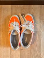 Neue Adidas Schuhe gr. 38 zu verkaufen Berlin - Charlottenburg Vorschau