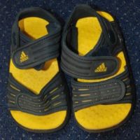 Badesandalen Adidas Schuhe Sandalen Gr 20 Niedersachsen - Braunschweig Vorschau