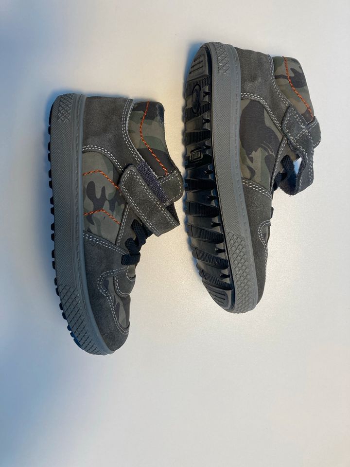 Primigi Lederschuhe Camouflage 30 in Hallstadt