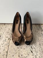 NEU Zara High Heels Größe 37 in Gold-Schwarz Düsseldorf - Bilk Vorschau