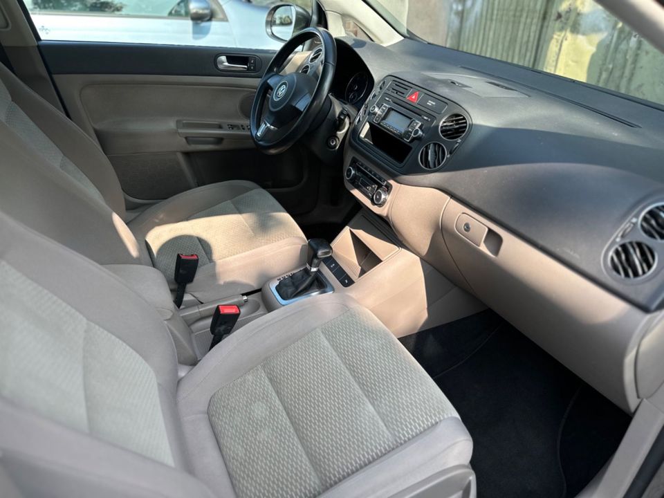 Volkswagen Golf Plus VI Comfortline 1.6 TDI Aut. * AHK * in Jülich