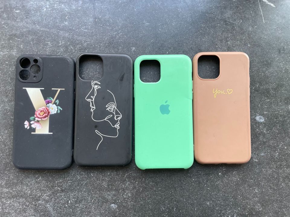 iPhone 11 Pro Hülle  ( Vier Stück ) in Saarbrücken