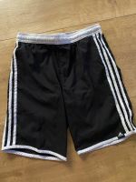 Tolle Adidas Badehose - top Zustand- Größe 164 Bochum - Bochum-Südwest Vorschau