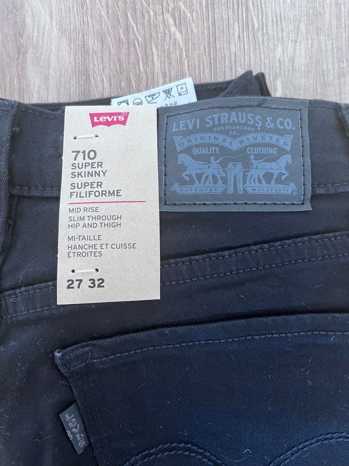 Levi's jeans nagelneu skinny 27 schwarz in Coburg