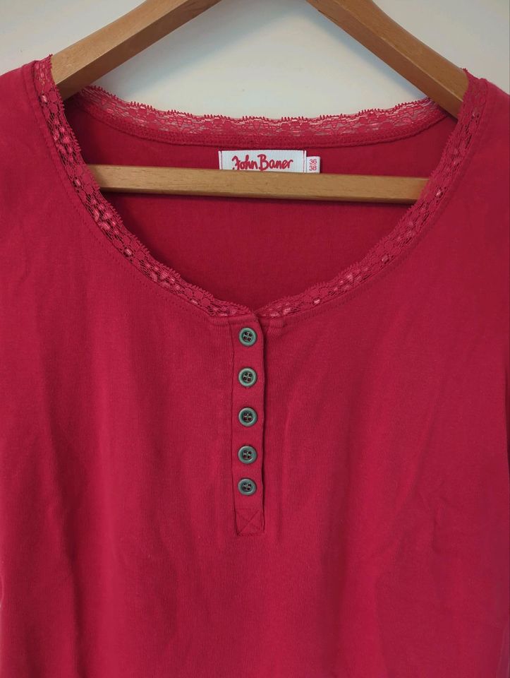 Rotes T-Shirt Gr. 36/38 in Bönningstedt