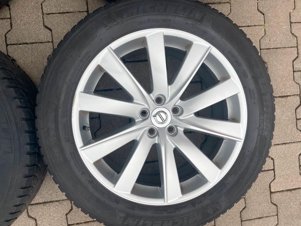 ORIGINAL VOLVO XC90 II 235/55 R19 Winterreifen Reifen Satz Winter in Rodgau