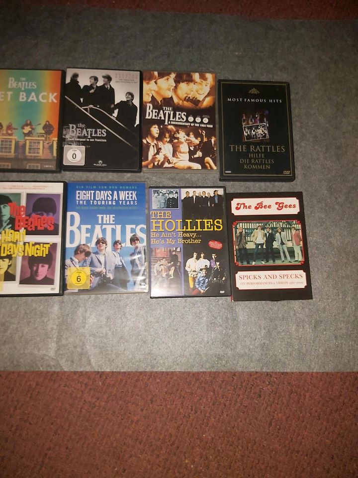 Music DVDs the Beatles, bee gees in Neumünster