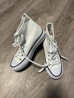 „Converse“ Schuhe in weiß Sachsen-Anhalt - Seegebiet Mansfelder Land Vorschau